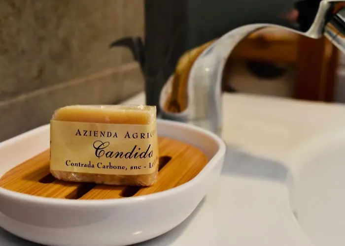 La Casa Del Cancello Di Borgo Carbone לוקרי